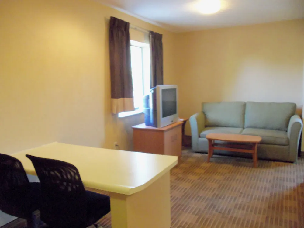Dupont Suites - Louisville - St. Matthews
