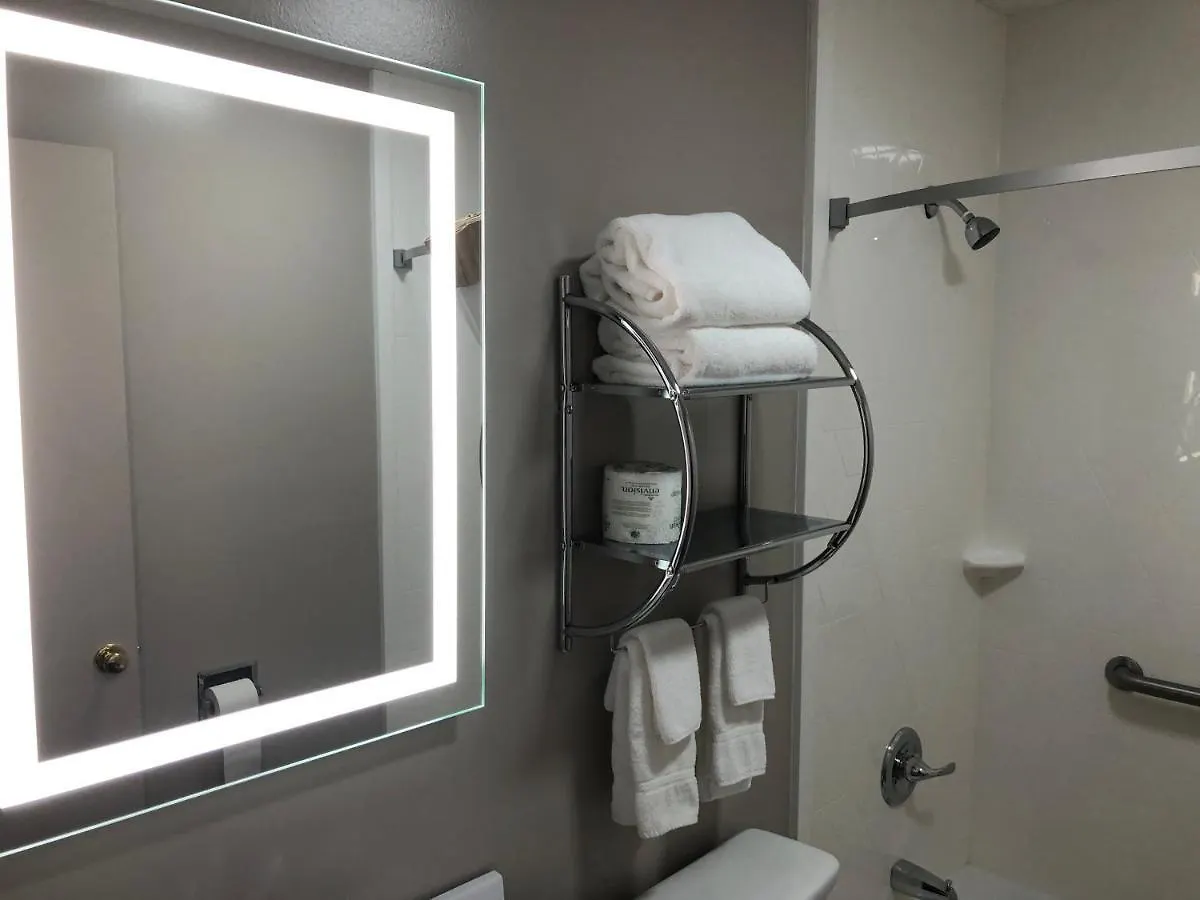 Dupont Suites - Louisville - St. Matthews Hotel